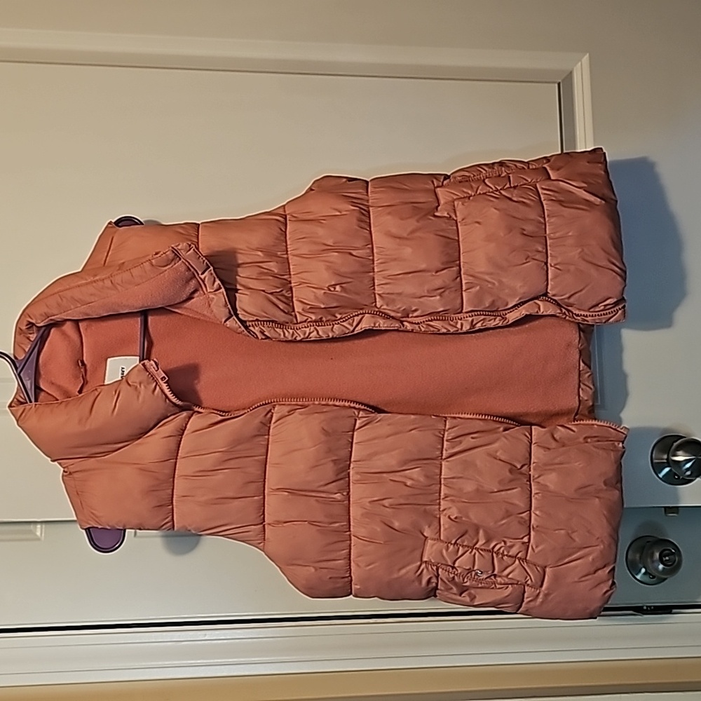Cute size L pink puffer jacket 😍